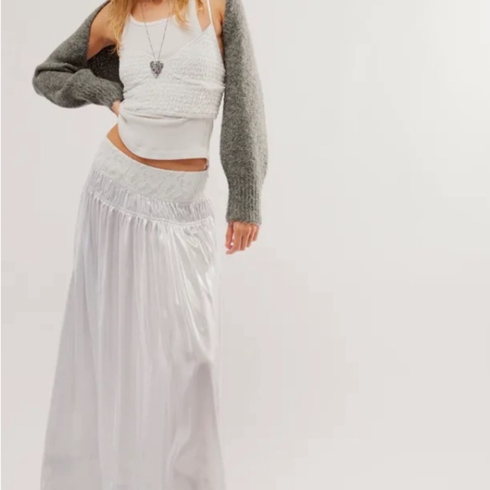 Free People Aster Set in the ivory combo BNWOT … beautiful 😍